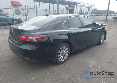 2023 Toyota Camry Le z USA, uszkodzony, nr VIN 4T1C11AK2PU150559